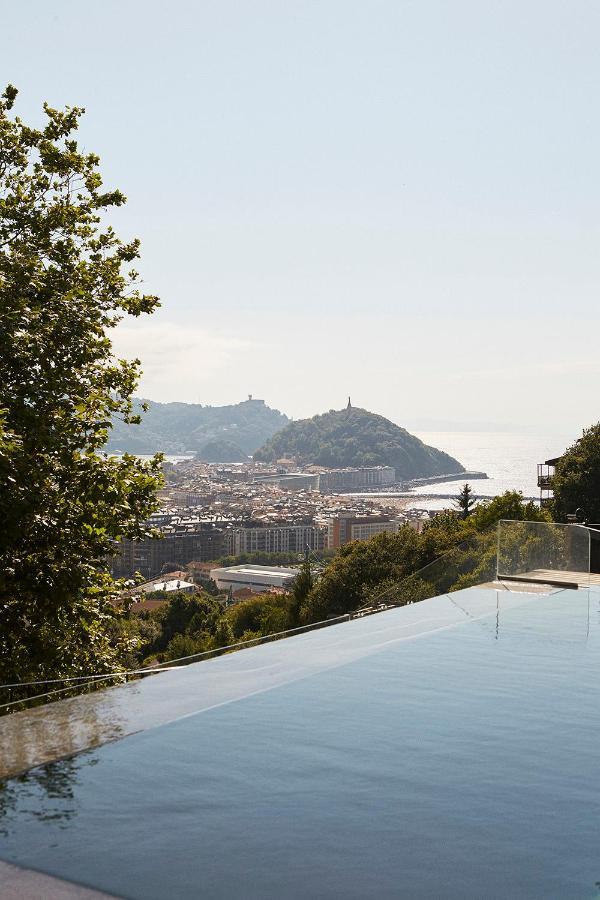Boutique Hotel Mendi Argia San Sebastian Bagian luar foto