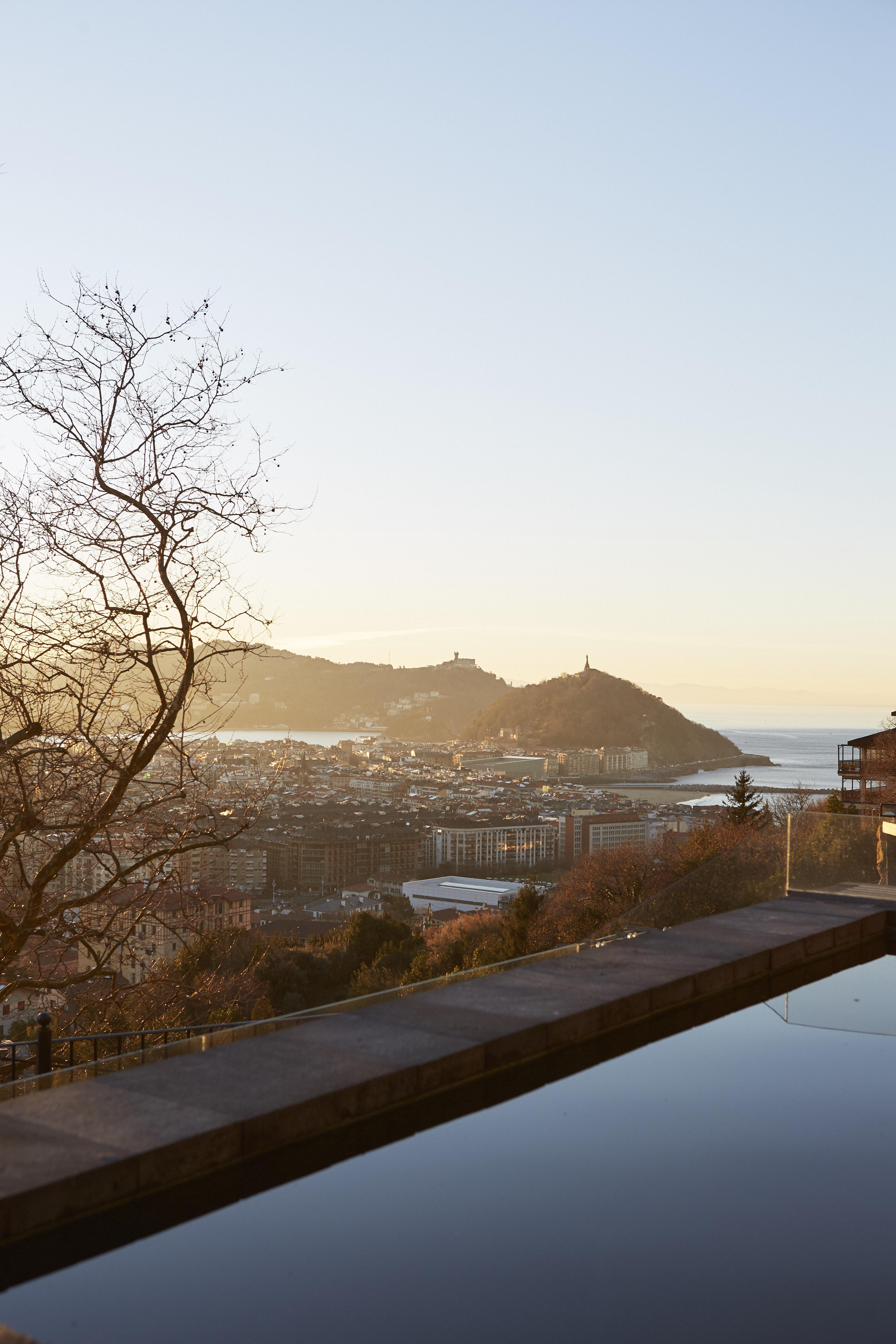 Boutique Hotel Mendi Argia San Sebastian Bagian luar foto