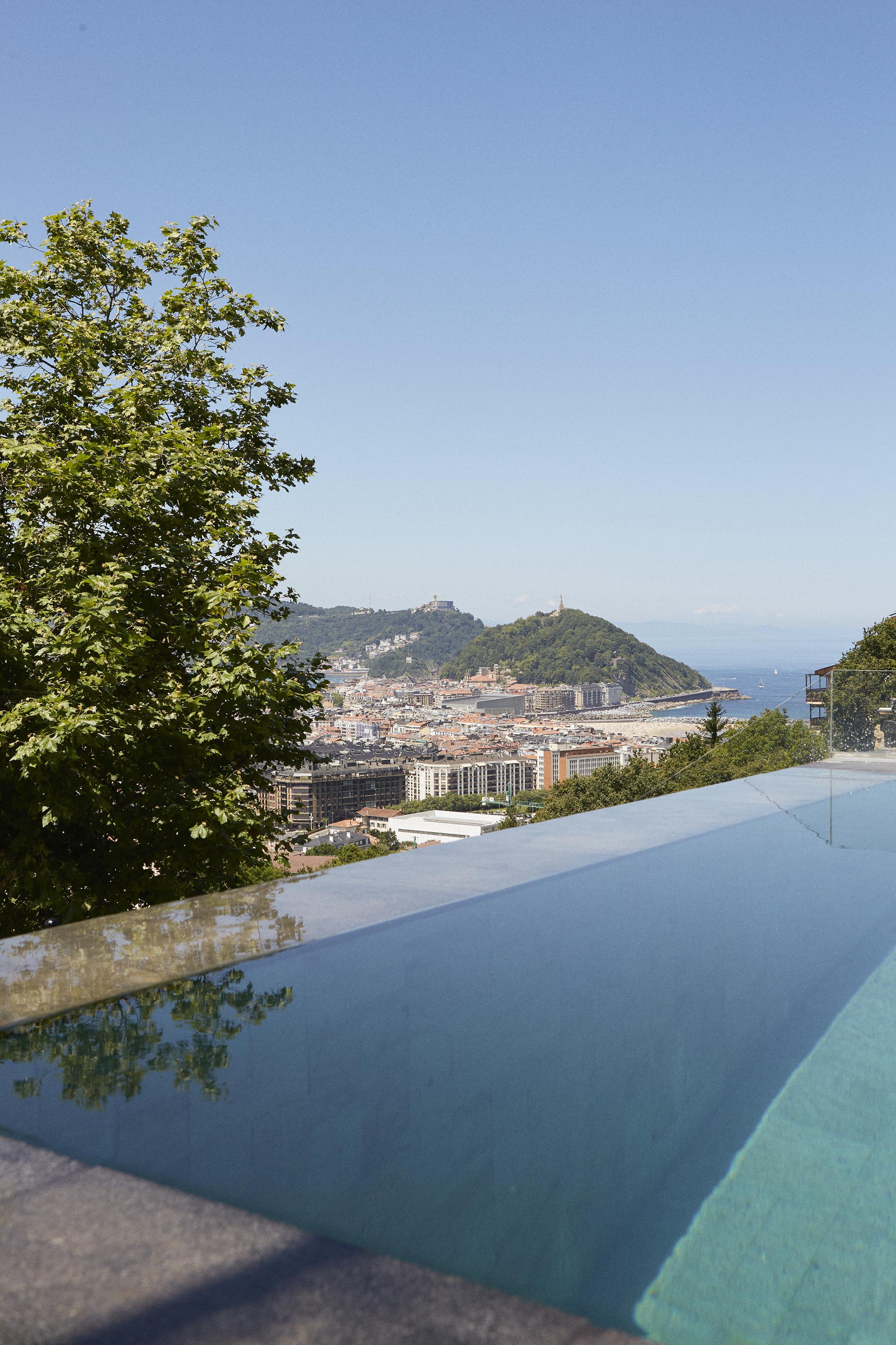 Boutique Hotel Mendi Argia San Sebastian Bagian luar foto