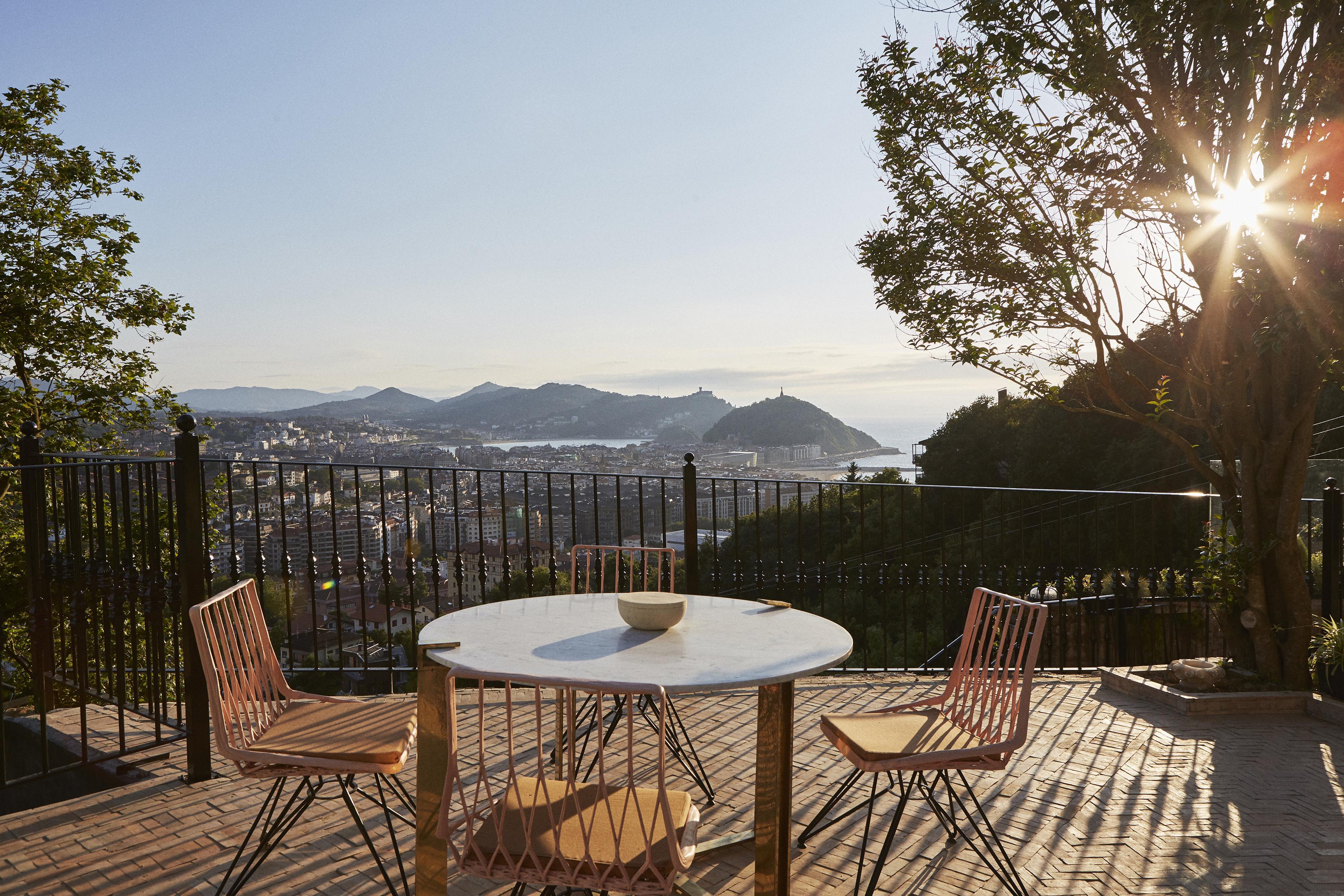 Boutique Hotel Mendi Argia San Sebastian Bagian luar foto