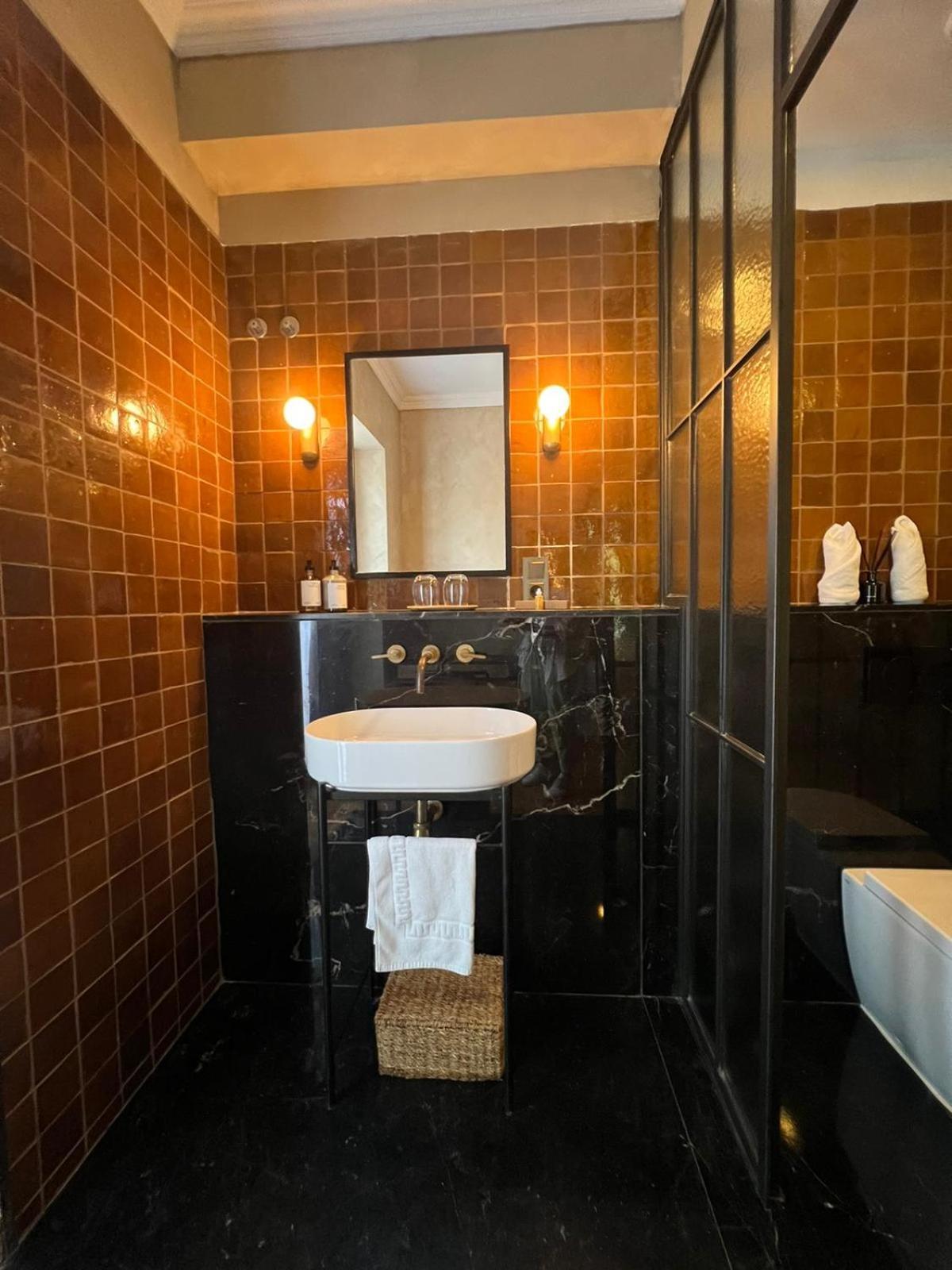 Boutique Hotel Mendi Argia San Sebastian Bagian luar foto